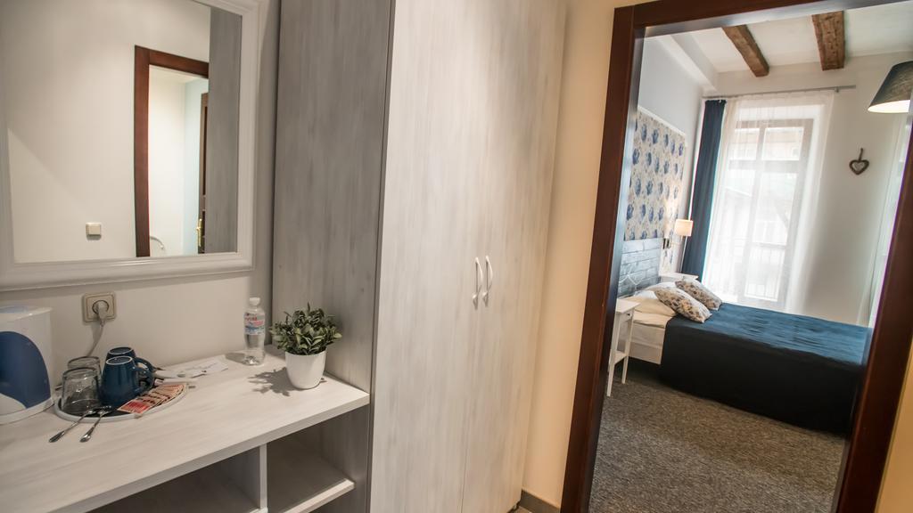 Central Hotel Lviv Eksteriør billede